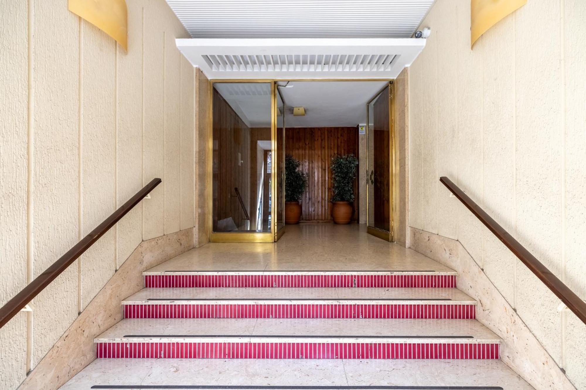 Next Stop Vatican Guesthouse Rome Exterior photo